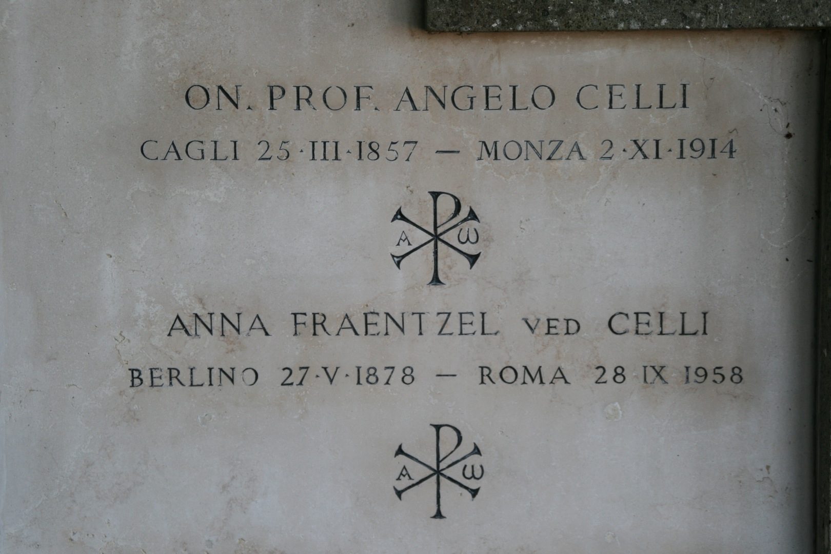 Angelo%20Celli%20and%20Anna%20Fraentzl%27s%20tomb%27s%20inscription.JPG